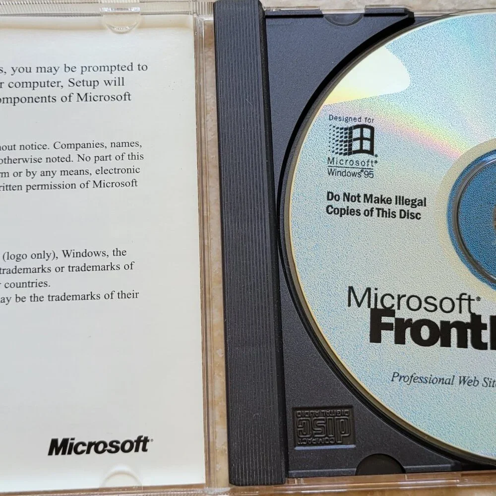 Vintage CD - Microsoft FrontPage 97 for Windows 95 with Bonus Pack